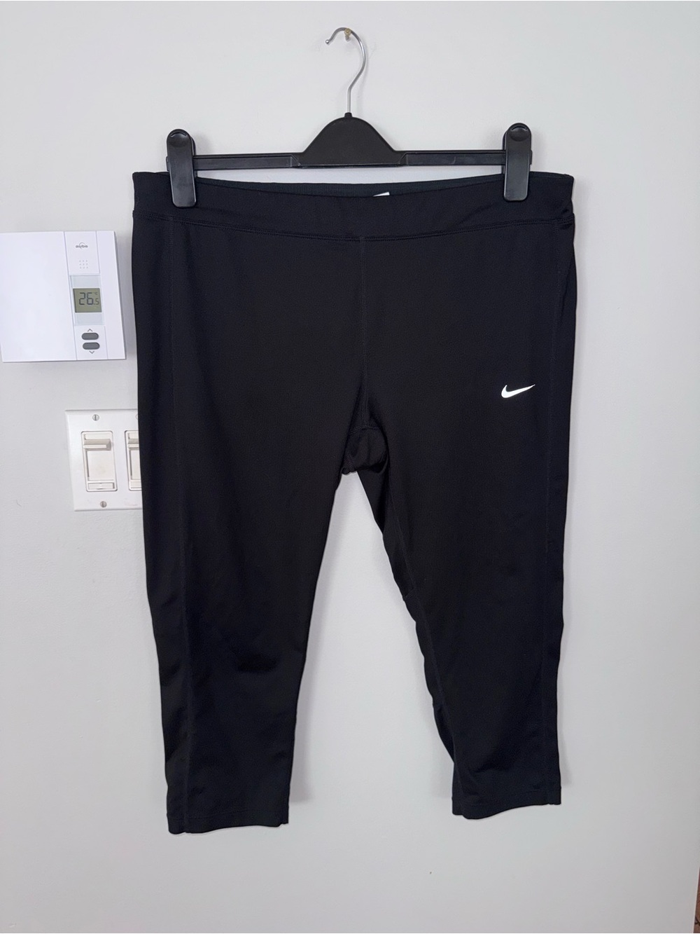Nike Dr-Fit Athletic Capri Leggings